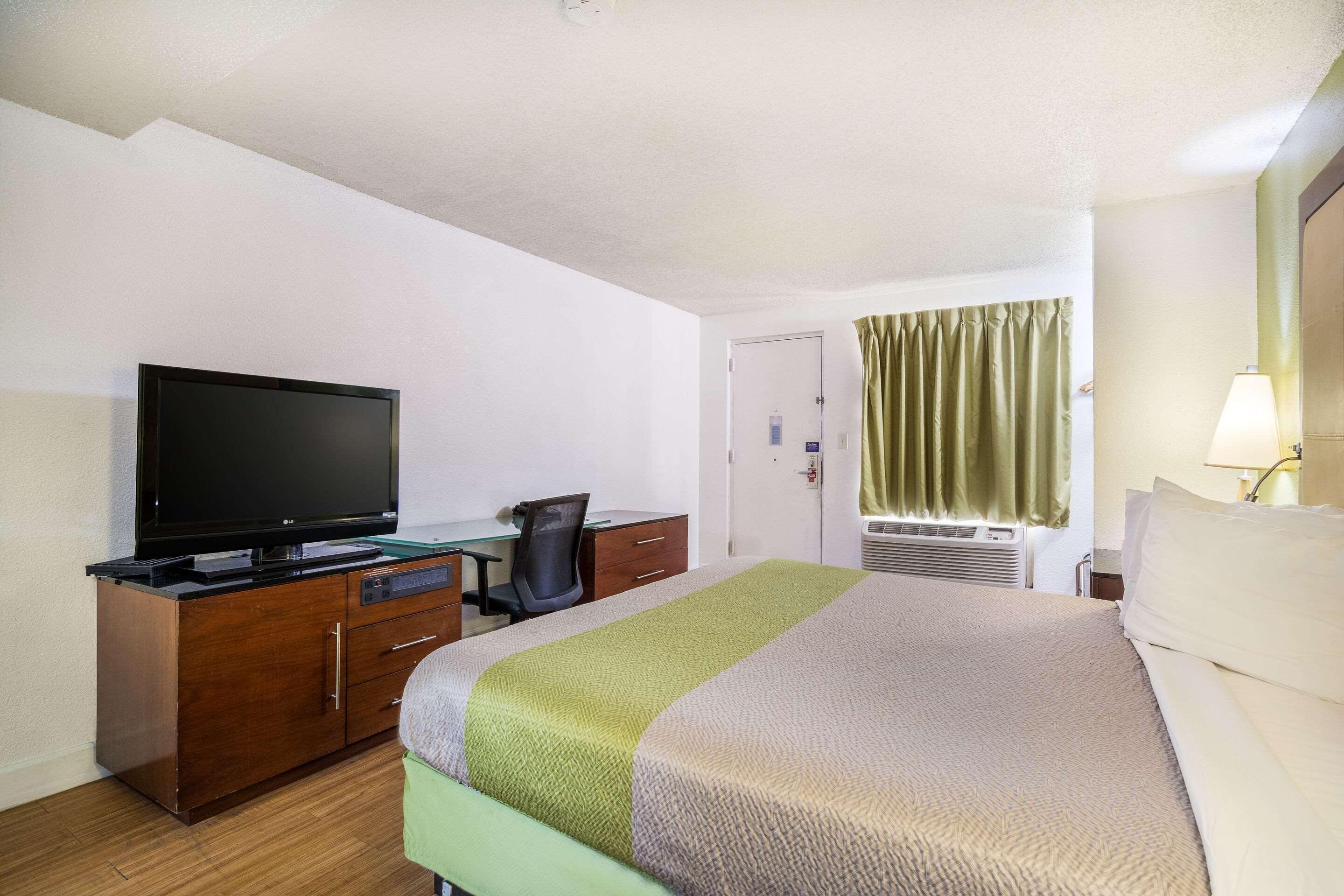 Econo Lodge Airport Near Billy Graham Parkway Charlotte Dış mekan fotoğraf