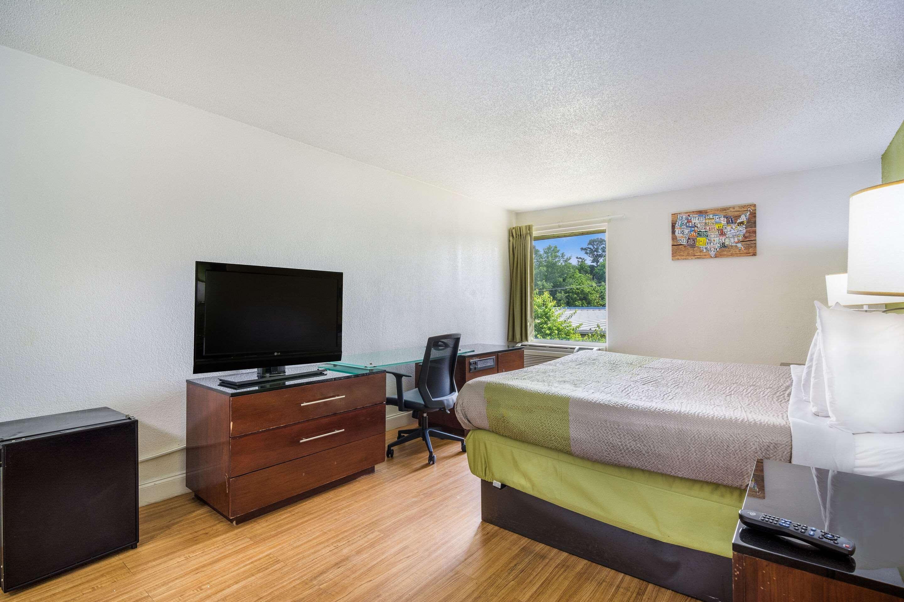 Econo Lodge Airport Near Billy Graham Parkway Charlotte Dış mekan fotoğraf