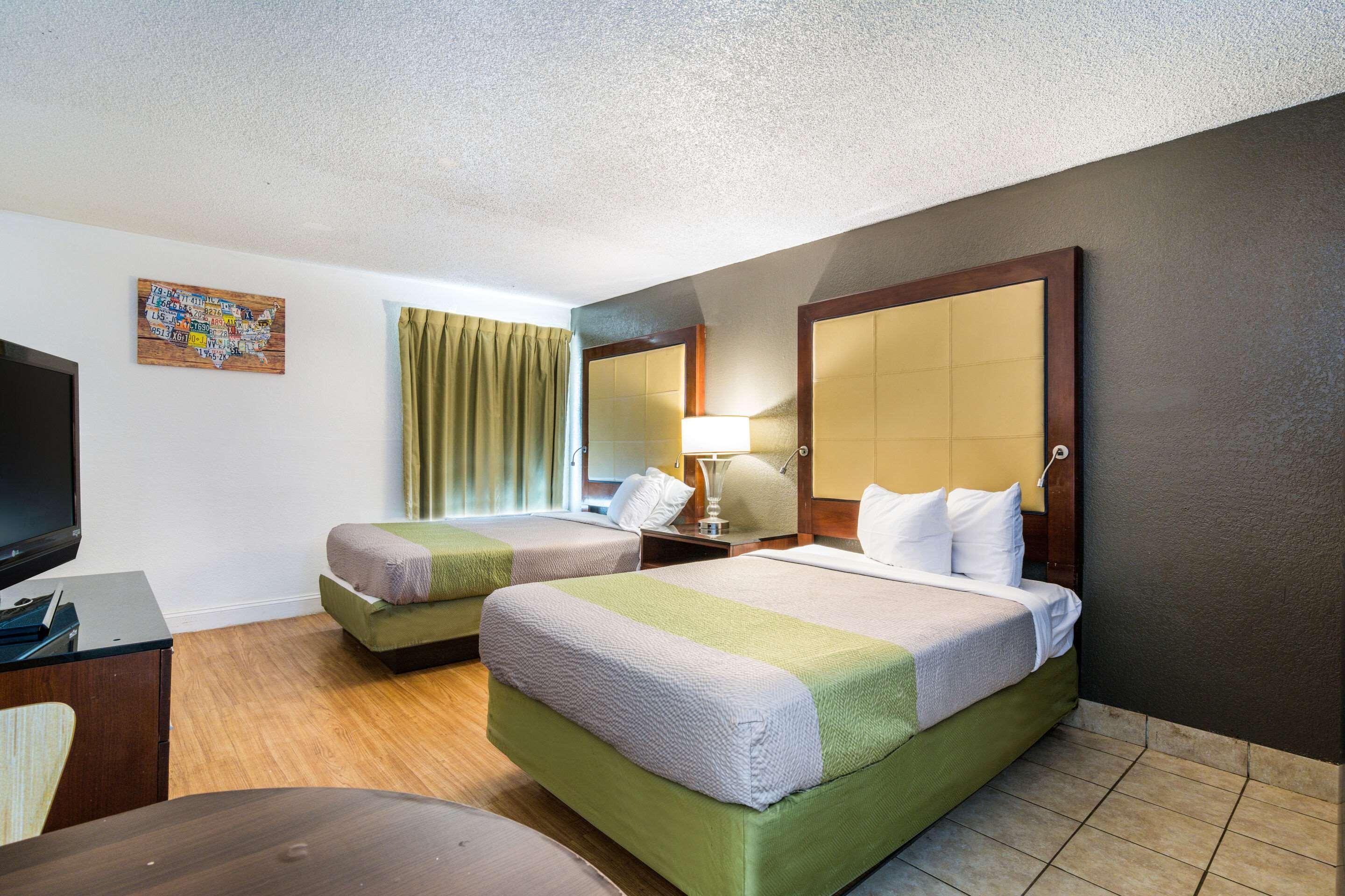 Econo Lodge Airport Near Billy Graham Parkway Charlotte Dış mekan fotoğraf