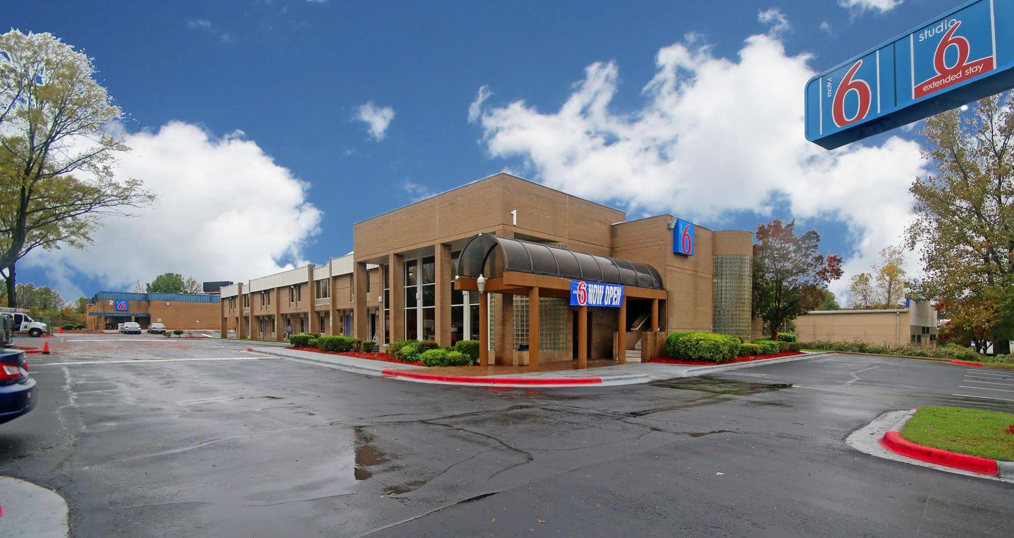 Econo Lodge Airport Near Billy Graham Parkway Charlotte Dış mekan fotoğraf